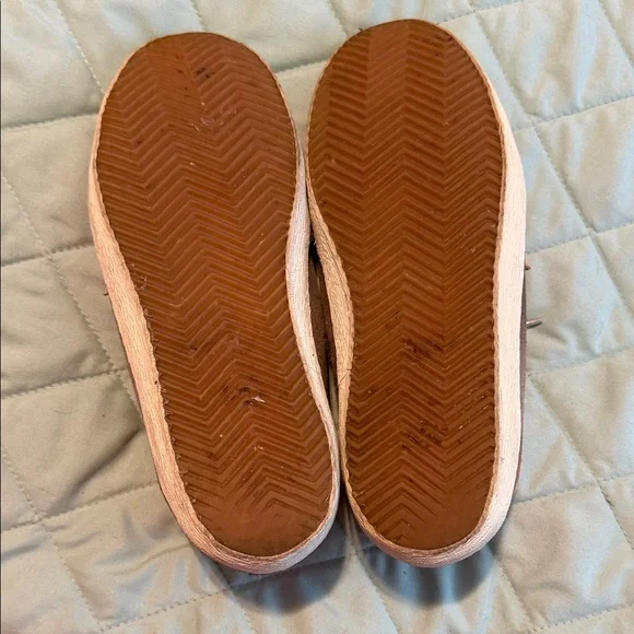 Golden Goose Gray and Pink Sneakers - Picture 2 of 4